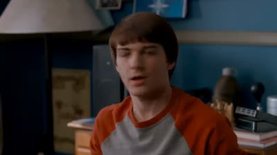 Super heros movie vf (parodie) avec Leslie Nielsen