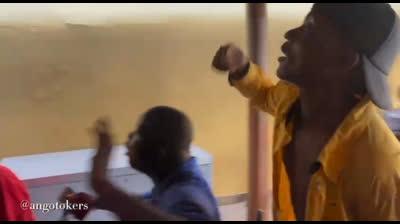 Angotokers - ver futebol com a namorada