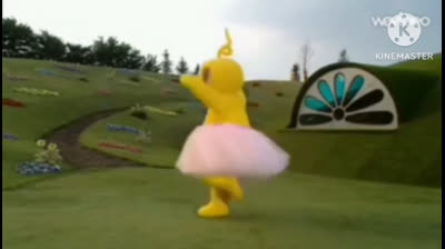 Singing and dance for Yoli