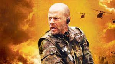 Lágrimas do Sol  2003 ‧ Ação/Guerra ‧