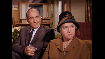 Uma nora excepcional (A feiticeira – Ep. 14)