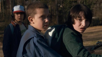 Stranger Things T1E7 - A Banheira