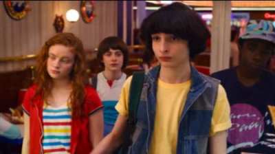 Stranger Things T3E1 - Está me Ouvindo, Suzie?